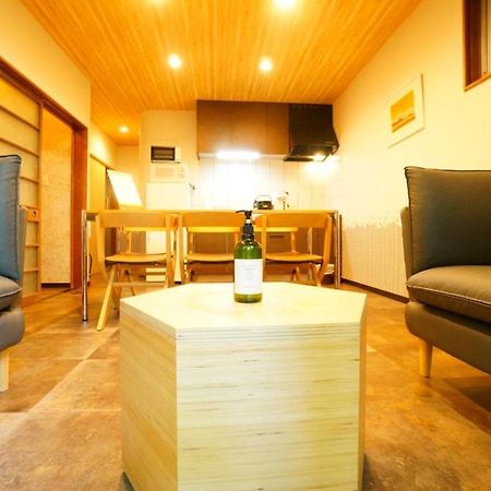 Hotel Momiji Takayama à Takayama  Extérieur photo