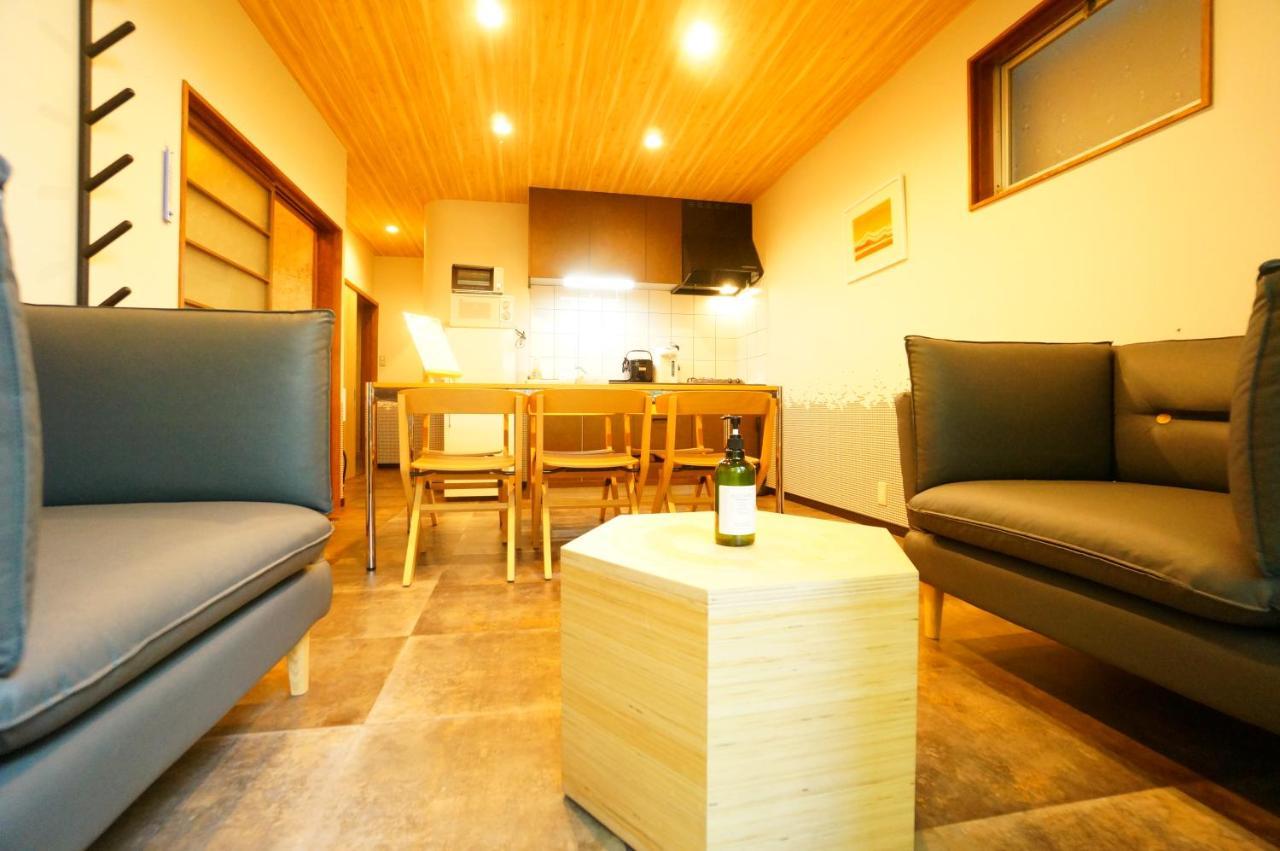 Hotel Momiji Takayama à Takayama  Extérieur photo